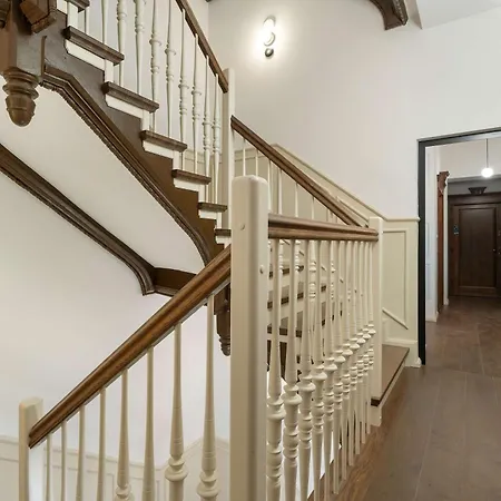 Stylish In The Old Town Of By Renters Poznań