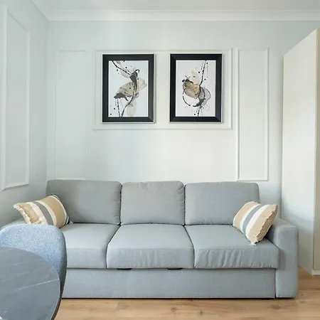 Stylish In The Old Town Of By Renters Poznań